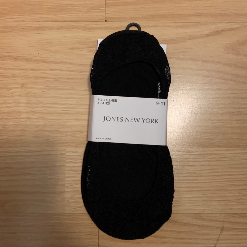Jones New York foot liner 3 pair. New with tag.